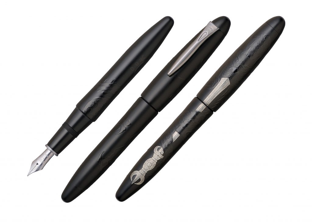 職人の最高技術を施した万年筆ブランド「出雲」から 「倶利伽羅剣(くり